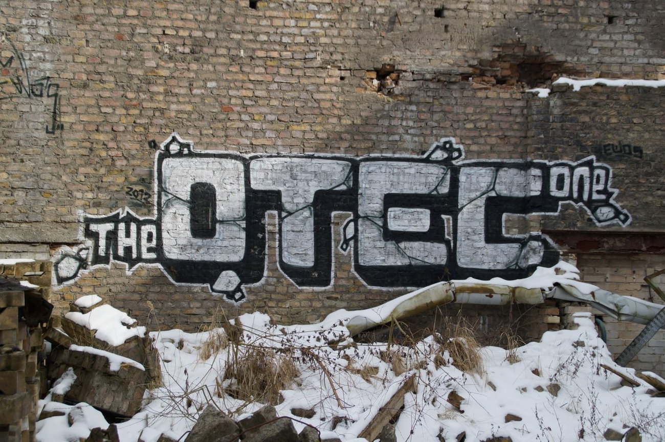 Graffiti Wall - Photo by GBBI - otec, ewos, otek