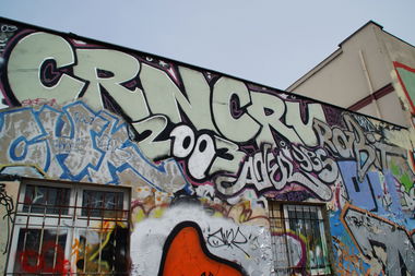 Graffiti Wall - Photo by GBBI - crn, rabit, ader