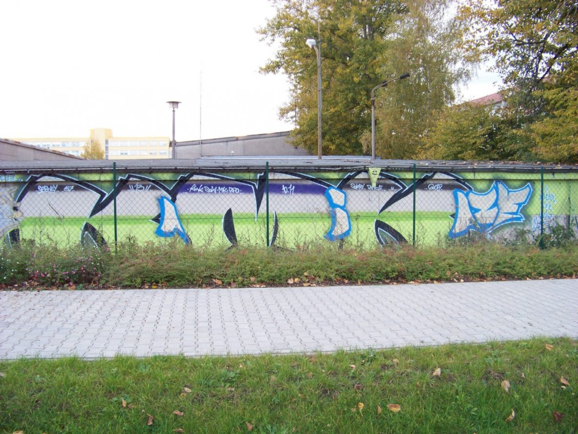 Graffiti Wall - Photo by GBBI - kmk, kamikaze