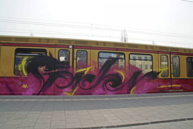 Graffiti Train - Photo by GBBI - spider, tba, berlin