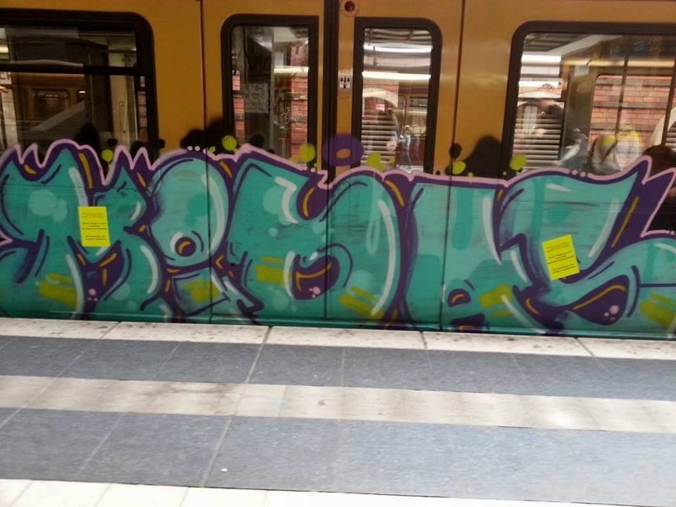 Graffiti Train - Photo by GBBI - midas, berlin