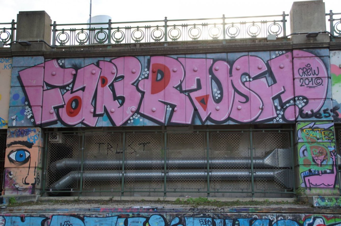 Graffiti Wall - Photo by GBBI - farbraush, wien