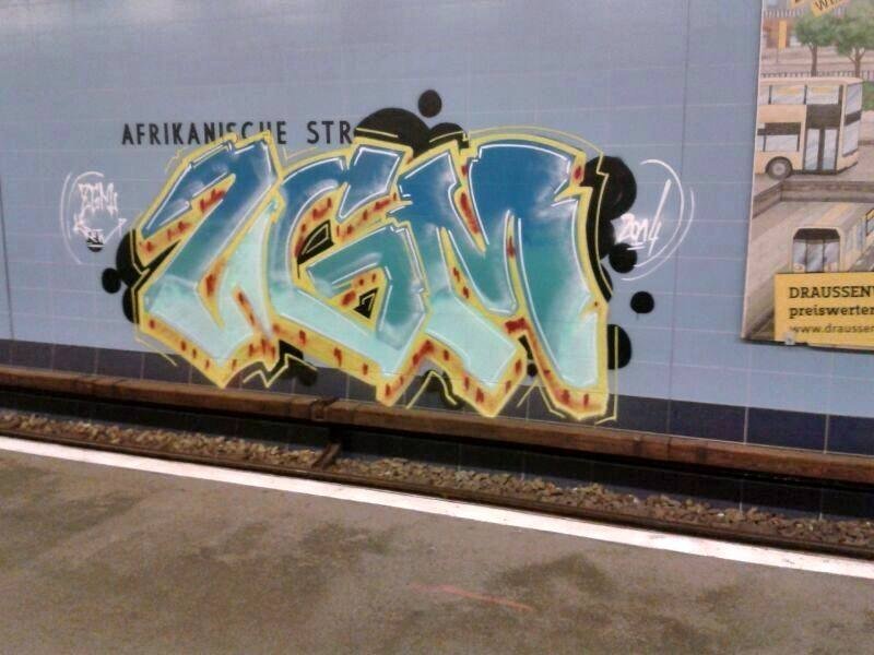 Graffiti Wall - Photo by GBBI - zgm, berlin, trainstation (2014)