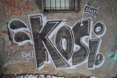 Graffiti Bombing - Photo by GBBI - kosi, emu, berlin