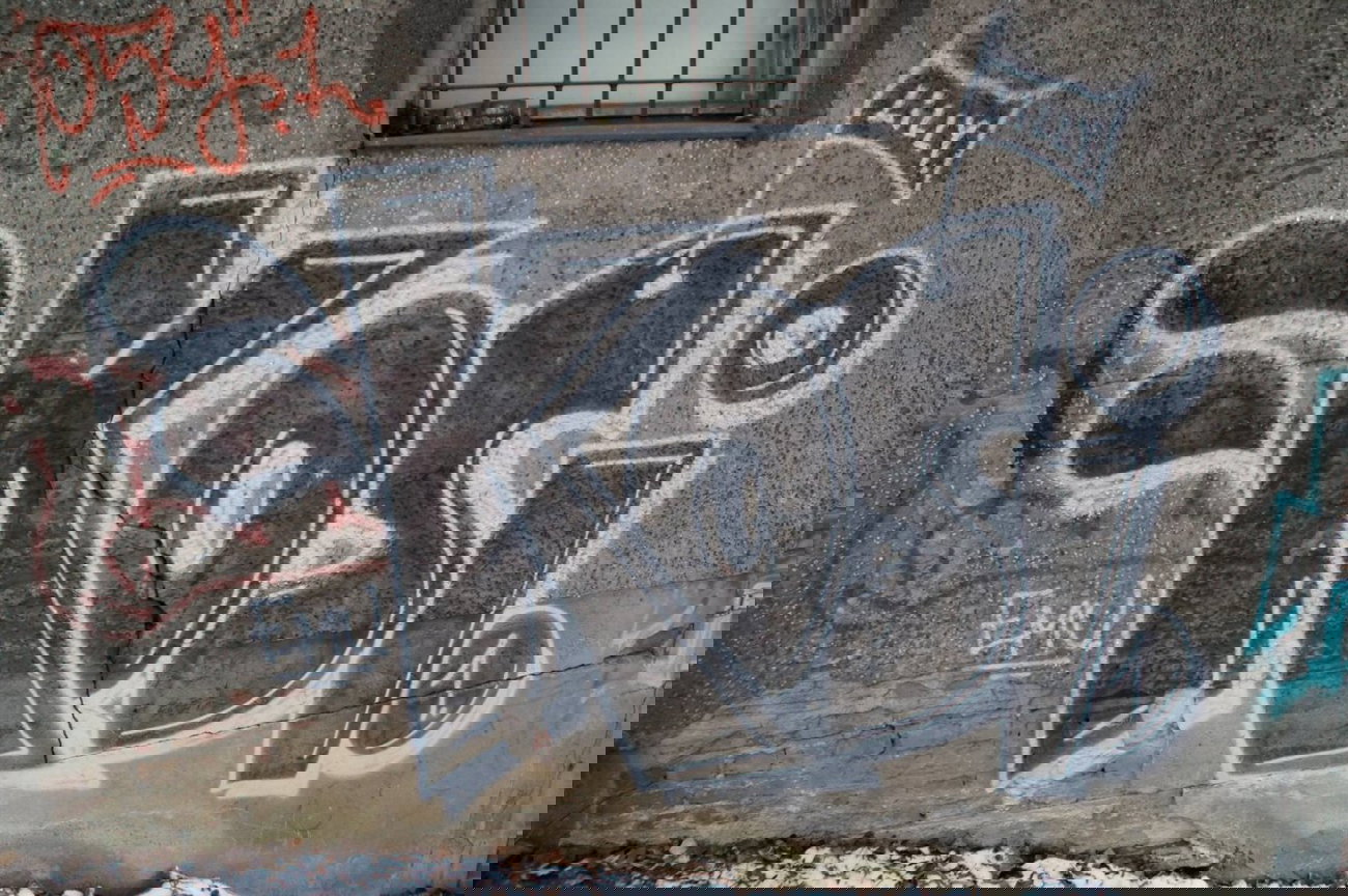 Graffiti Bombing - Photo by GBBI - kosi, emu, berlin