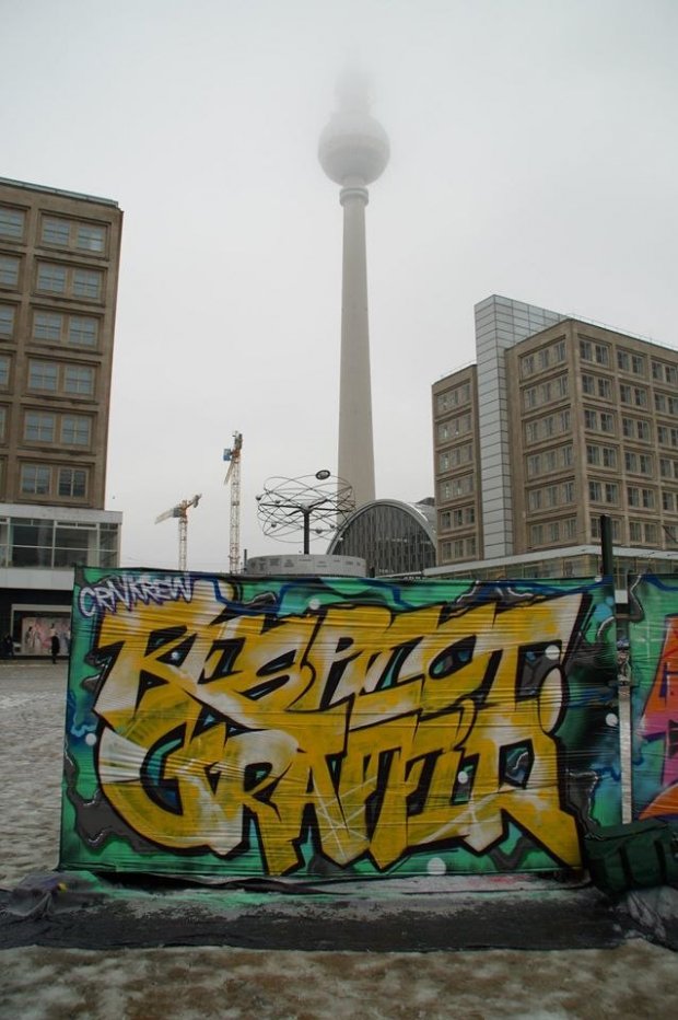 Graffiti Wall in Berlin - Photo by GBBI - crn, berlin