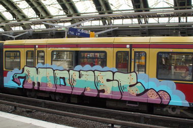 Graffiti Train - Photo by GBBI - berlin, sbahn (2015)