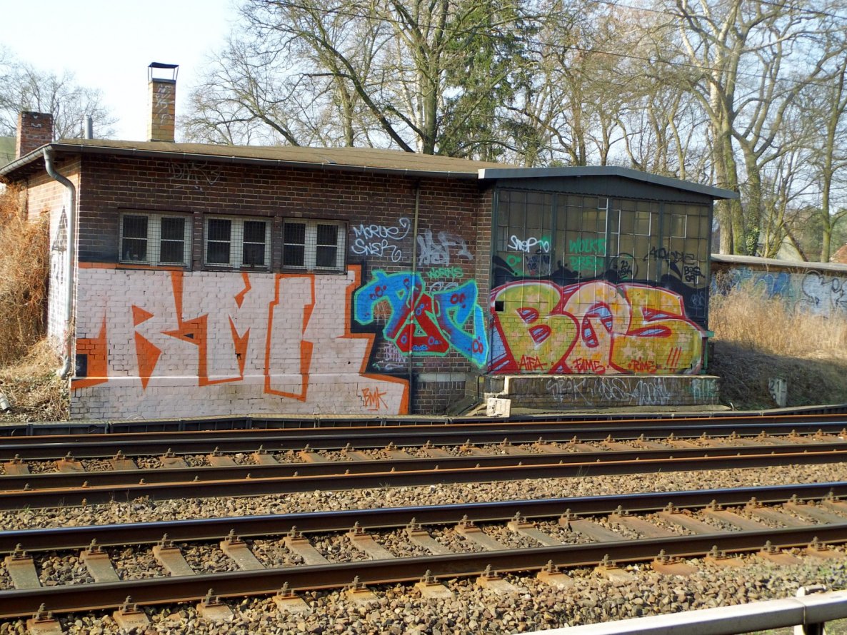 Graffiti Wall - Photo by GBBI - bmk, asc, bqs