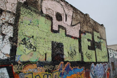 Graffiti Bombing - Photo by GBBI - kes, berlin