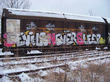 Graffiti Train - Photo by GBBI - dns, town, bensa