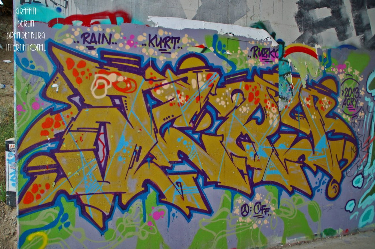 Graffiti Wall - Photo by GBBI - acry, berlin