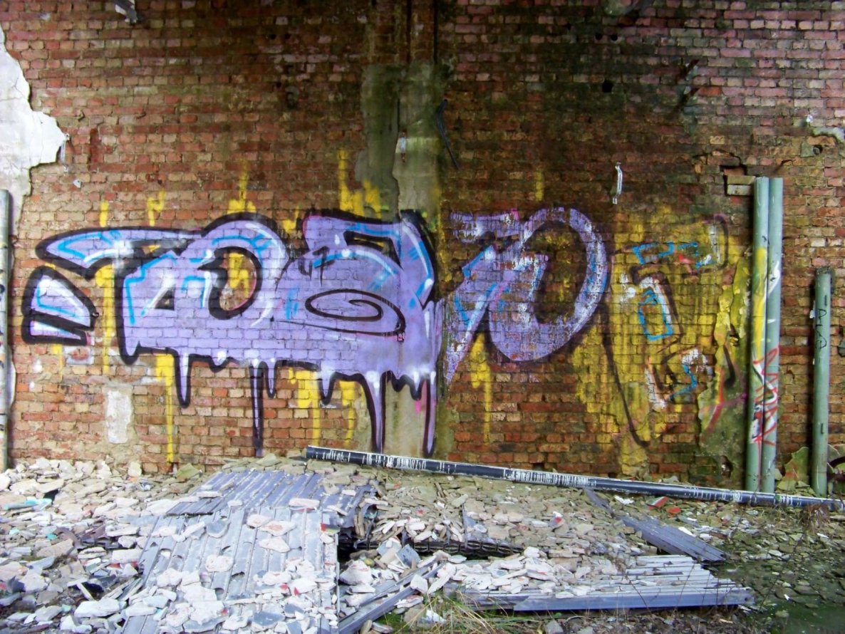 Graffiti Wall - Photo by GBBI - rape, berlin