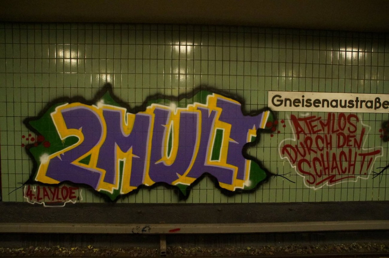 Graffiti Wall - Photo by GBBI - 2mult, berlin, ubahn