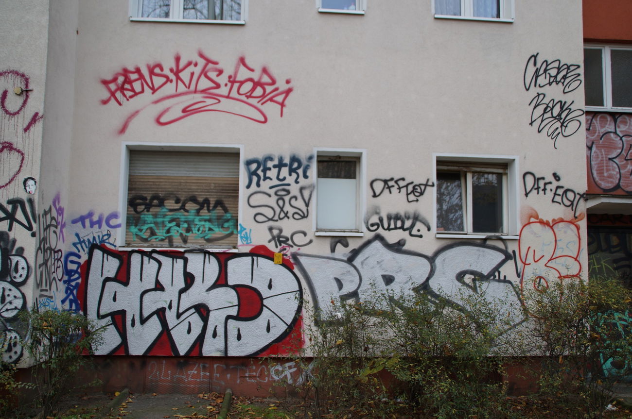 Graffiti Bombing - Photo by GBBI - hard, prc, fobia