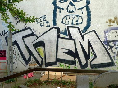 Graffiti Wall - Photo by GBBI - trem, hk, berlin