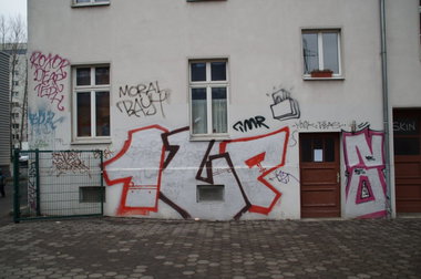 Graffiti Wall - Photo by GBBI - 1up, no, berlin