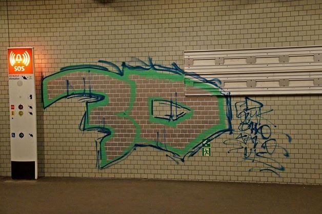 Graffiti Wall - Photo by GBBI - 3d, dreid, berlin (2014)