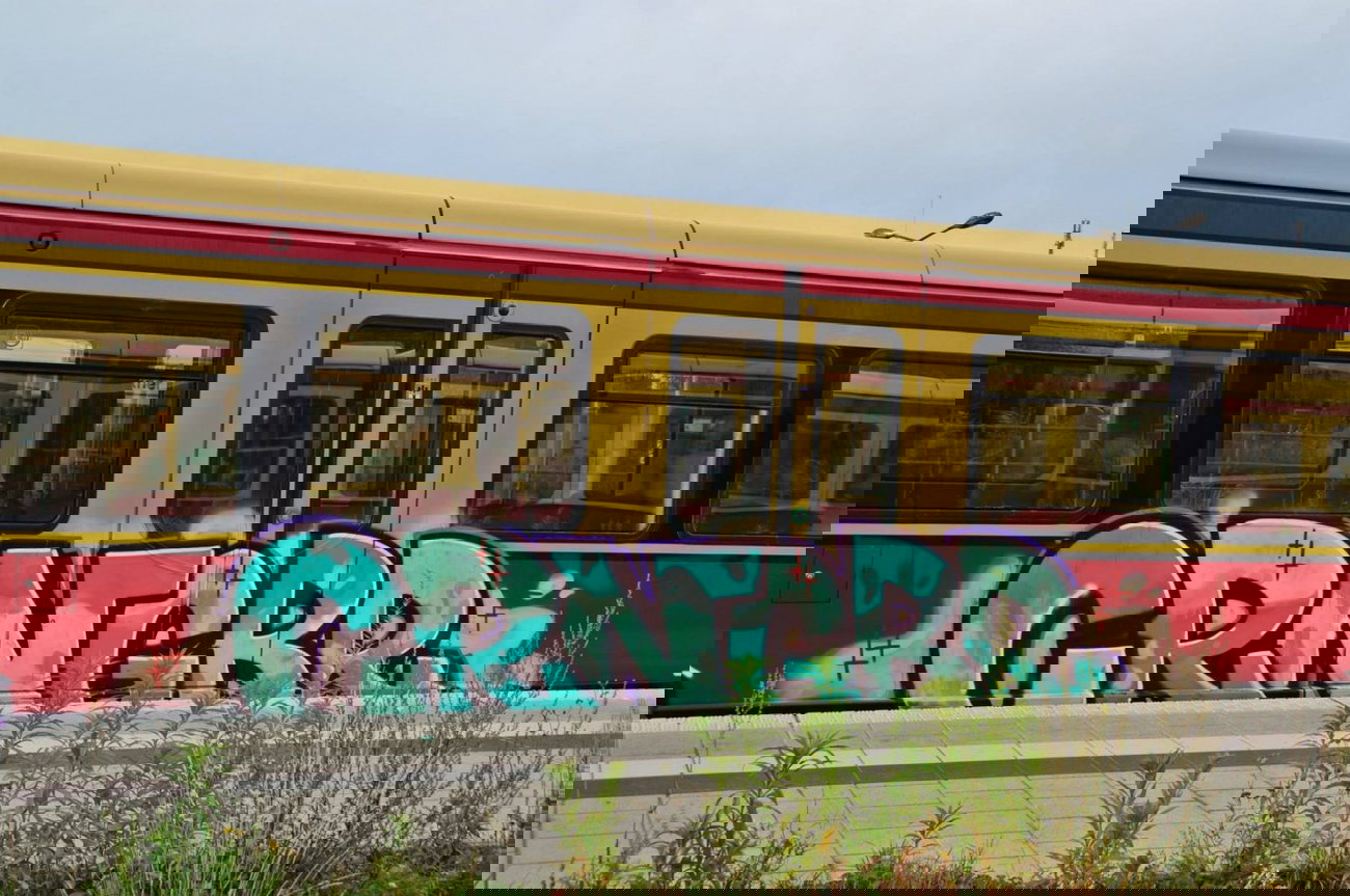 Graffiti Train - Photo by GBBI - crn, gbr, berlin