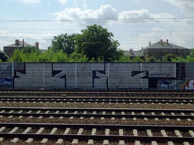 Graffiti Bombing - Photo by GBBI - hf, berlin