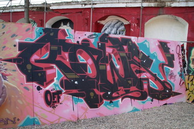 Graffiti Wall - Photo by GBBI - raws, off, berlin