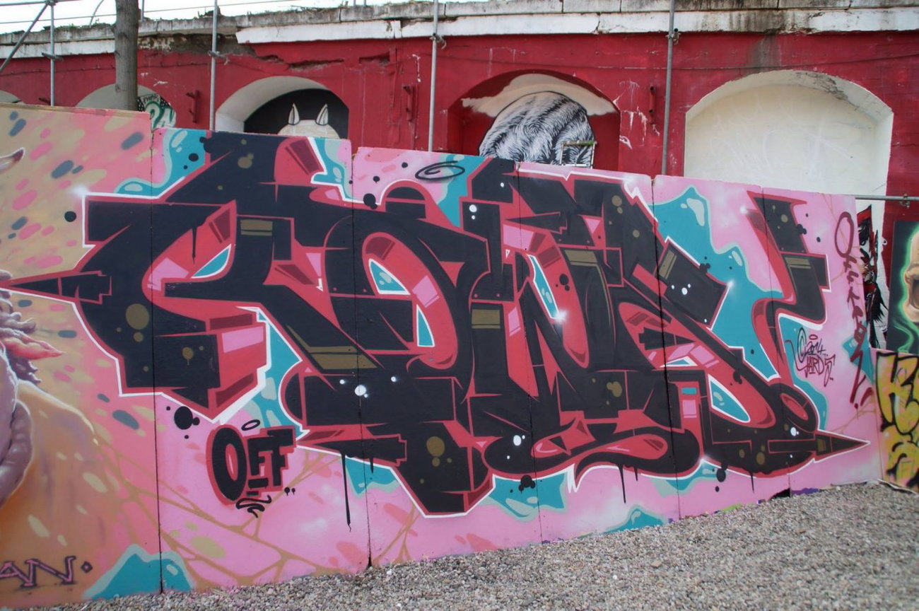 Graffiti Wall - Photo by GBBI - raws, off, berlin