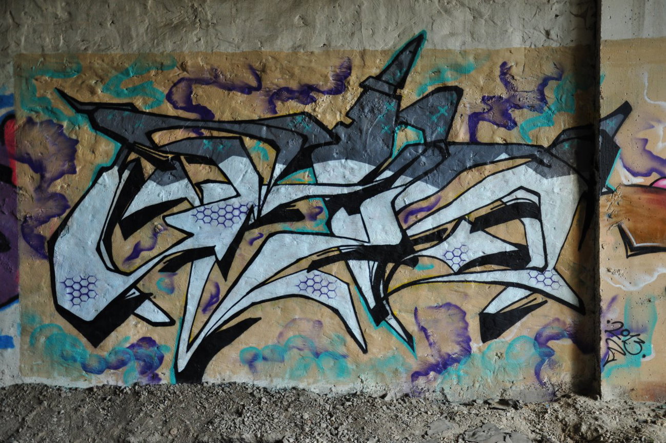 Graffiti Wall in Lutsk - Photo by GINONE - GI-N (2013)
