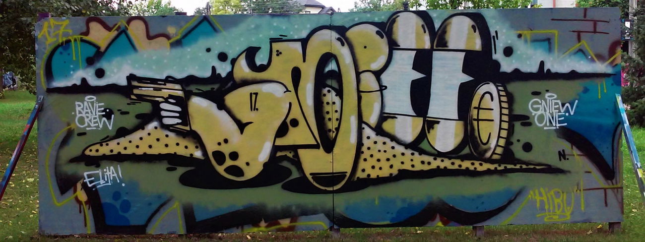 Graffiti Wall - Photo by GNIEw