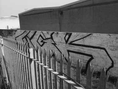 Graffiti Wall - Photo by GODSER - ugk, 2011, blockbuster (2011)