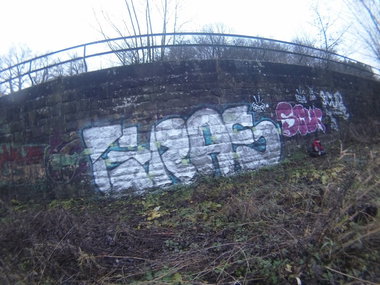 Graffiti Bombing - Photo by GRASKOKAMETH - Gras, Drugs, Scur (2013)