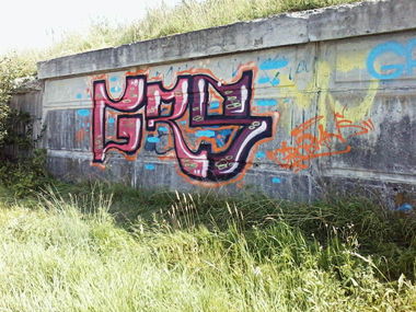 Graffiti Bombing - Photo by GROBIANS - GRS (2014)