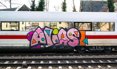 Graffiti Train - Photo by GUETERSLOW - alias