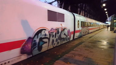 Graffiti Train - Photo by GUETERSLOW - gms