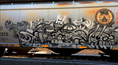 Graffiti Train - Photo by GUETERSLOW