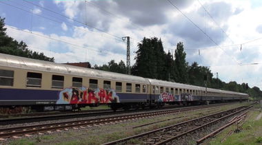 Graffiti Train - Photo by GUETERSLOW - burak