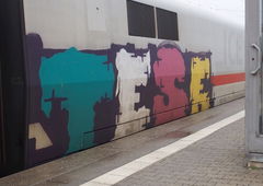 Graffiti Train - Photo by GUETERSLOW - tese
