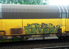 Graffiti Train - Photo by GUETERSLOW