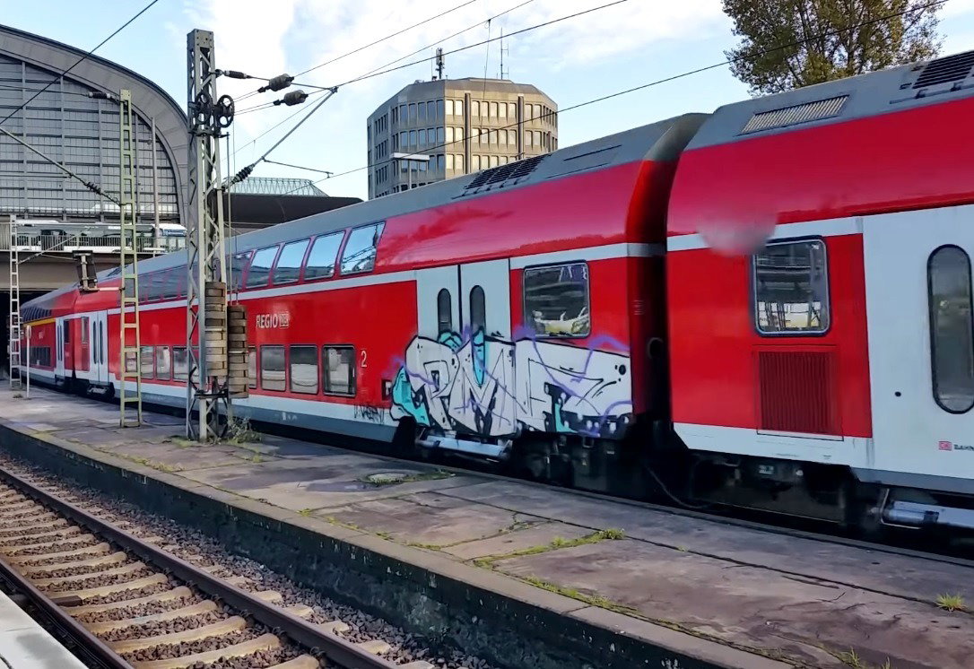 Graffiti Train - Photo by GUETERSLOW (2018)