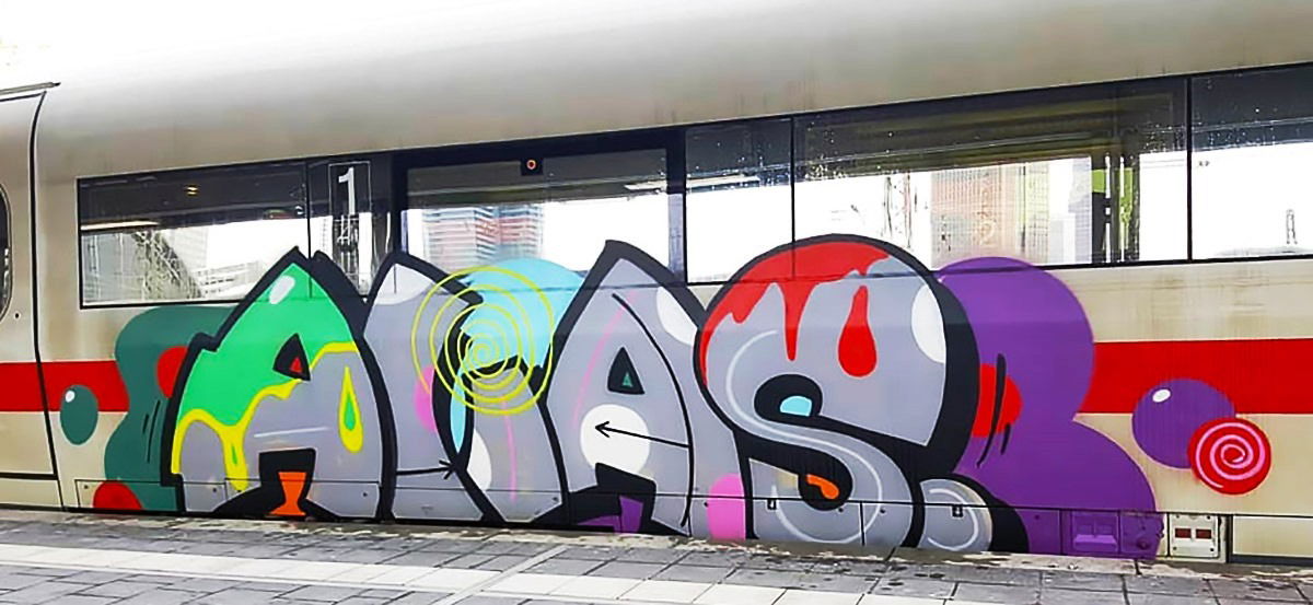 Graffiti Train - Photo by GUETERSLOW - alias