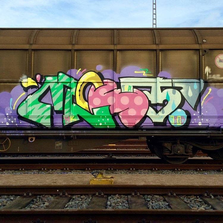 Graffiti Train - Photo by GUETERSLOW - jbcb (2016)