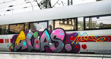 Graffiti Train - Photo by GUETERSLOW - alias