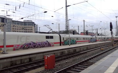 Graffiti Train - Photo by GUETERSLOW