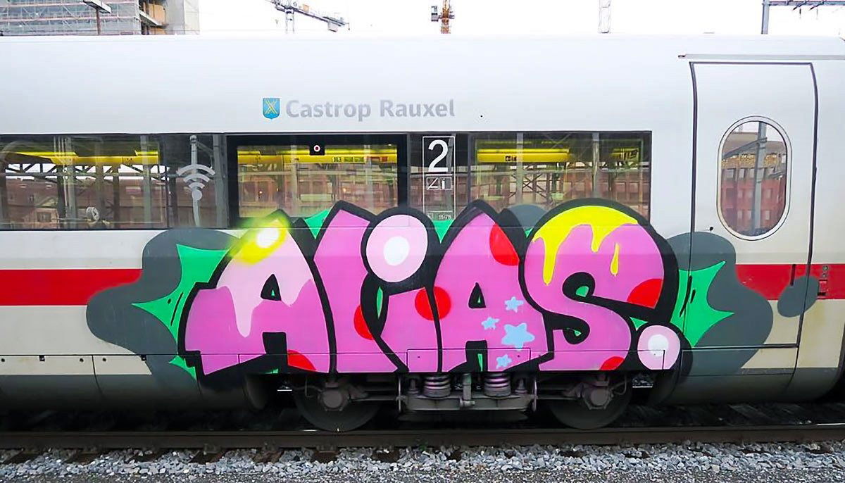 Graffiti Train - Photo by GUETERSLOW - alias