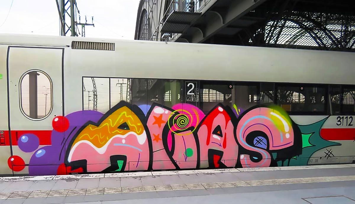 Graffiti Train - Photo by GUETERSLOW - alias