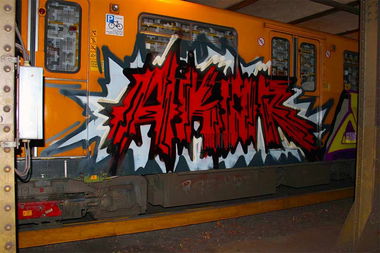 Graffiti Train - Photo by GUETERSLOW