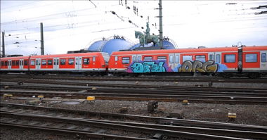 Graffiti Train - Photo by GUETERSLOW