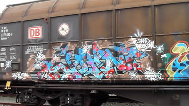 Graffiti Train - Photo by GUETERSLOW