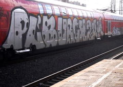 Graffiti Train - Photo by GUETERSLOW