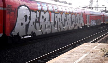 Graffiti Train - Photo by GUETERSLOW