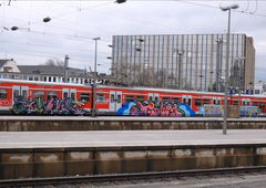 Graffiti Train - Photo by GUETERSLOW - foim