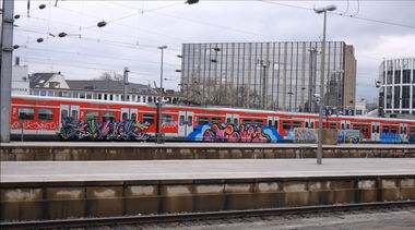 Graffiti Train - Photo by GUETERSLOW - foim